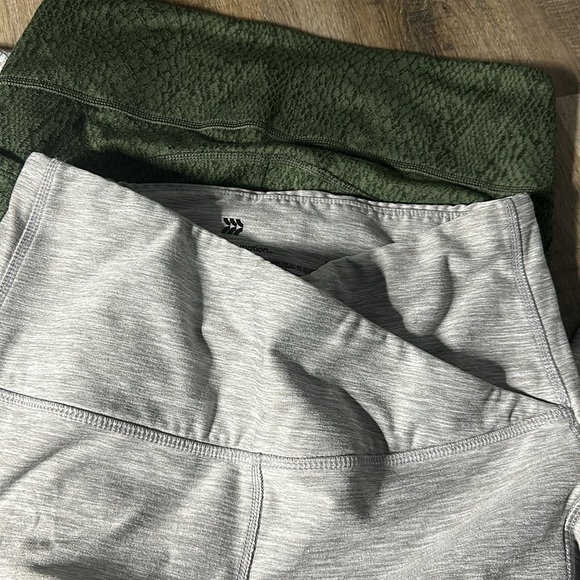 All in motion leggings - Picture 6 of 6